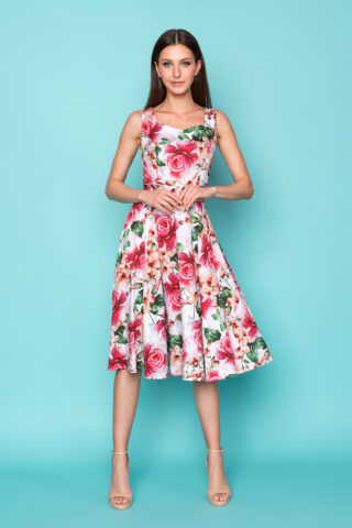 Midi φλοράλ 50s κλος φόρεμα με λουλούδια, σε μεσάτη γραμμή, με μπούστο καρδιά και κλος φούστα μέχρι το γόνατο, ιδανικό για μια εμφάνιση σε ένα γάμο, μια βάφτιση ή μια ιδιαίτερη περίσταση.