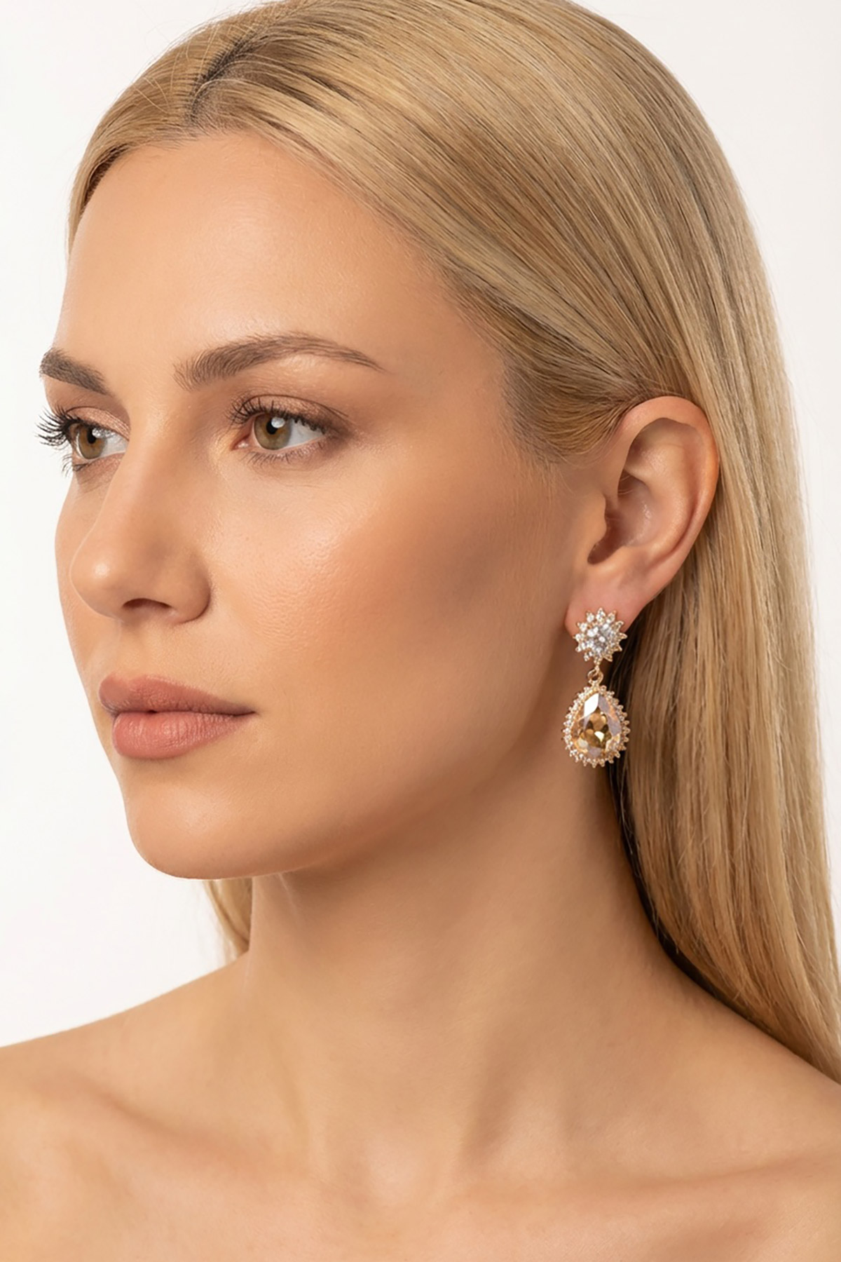 hrisa-skoularikia-stagona-2 Κομψά σκουλαρίκια από χαλκό, διακοσμημένα με λαμπερή πέτρα και ζιργκόν. Ιδανικά για elegant εμφανίσεις με στυλ και λάμψη!