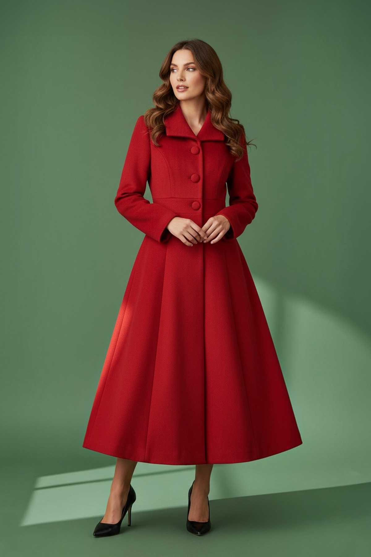 kokkino-palto-vintage-1 Κόκκινο vintage παλτό με μυτερό γιακά και κουμπιά μπροστά, τονισμένη μέση και κρυφές πλαϊνές τσέπες, σε swing γραμμή. Ιδανικό παλτό για όλες τις ώρες, από το πρωί στη δουλειά μέχρι τις βραδινές βόλτες!