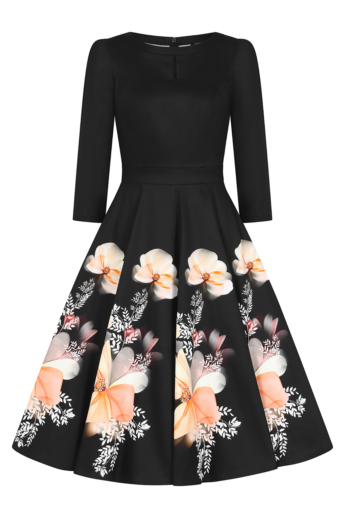 mavro-floral-vintage-forema-1 Ανακαλύψτε το απόλυτο μαύρο φλόραλ swing φόρεμα με vintage αισθητική. Διαθέτει κομψή λαιμόκοψη χαμόγελο με διακριτικό άνοιγμα keyhole, μανίκια 3/4 και πλούσια κλος φούστα με εντυπωσιακό λουλουδάτο τελείωμα. Οι πρακτικές κρυφές τσέπες και το ελαστικό βαμβακερό ύφασμα προσφέρουν άνεση και διαχρονικό στυλ.